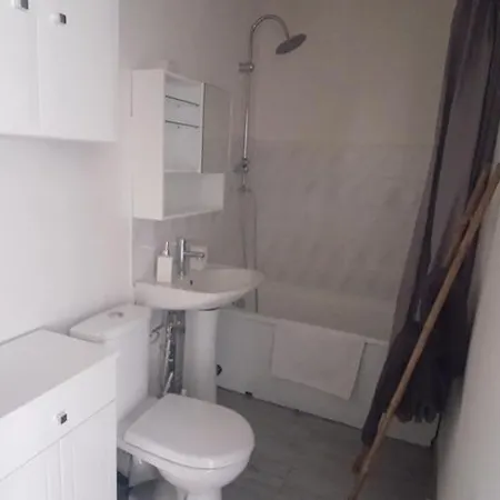 Studio Pour 4 Personnes * Calais